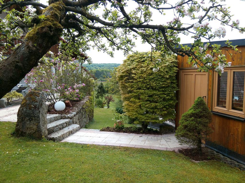 Pension Am Wald Goessweinstein Exterior foto